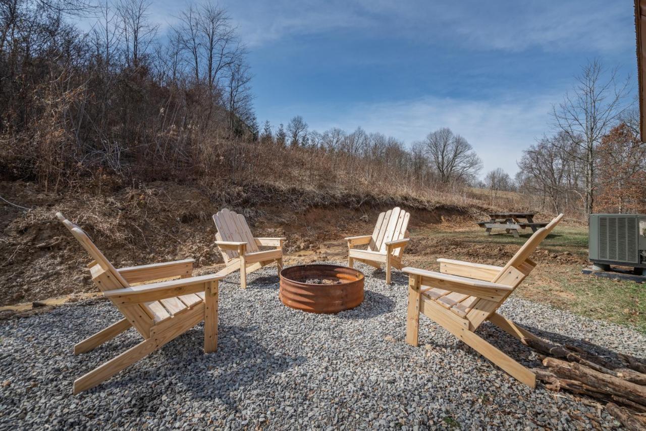 Family Friendly ~ Hocking Hills Cabin ~ Close To Caves, W/Wifi South Bloomingville Kültér fotó